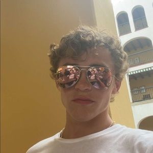 Meet your Posher, Ben